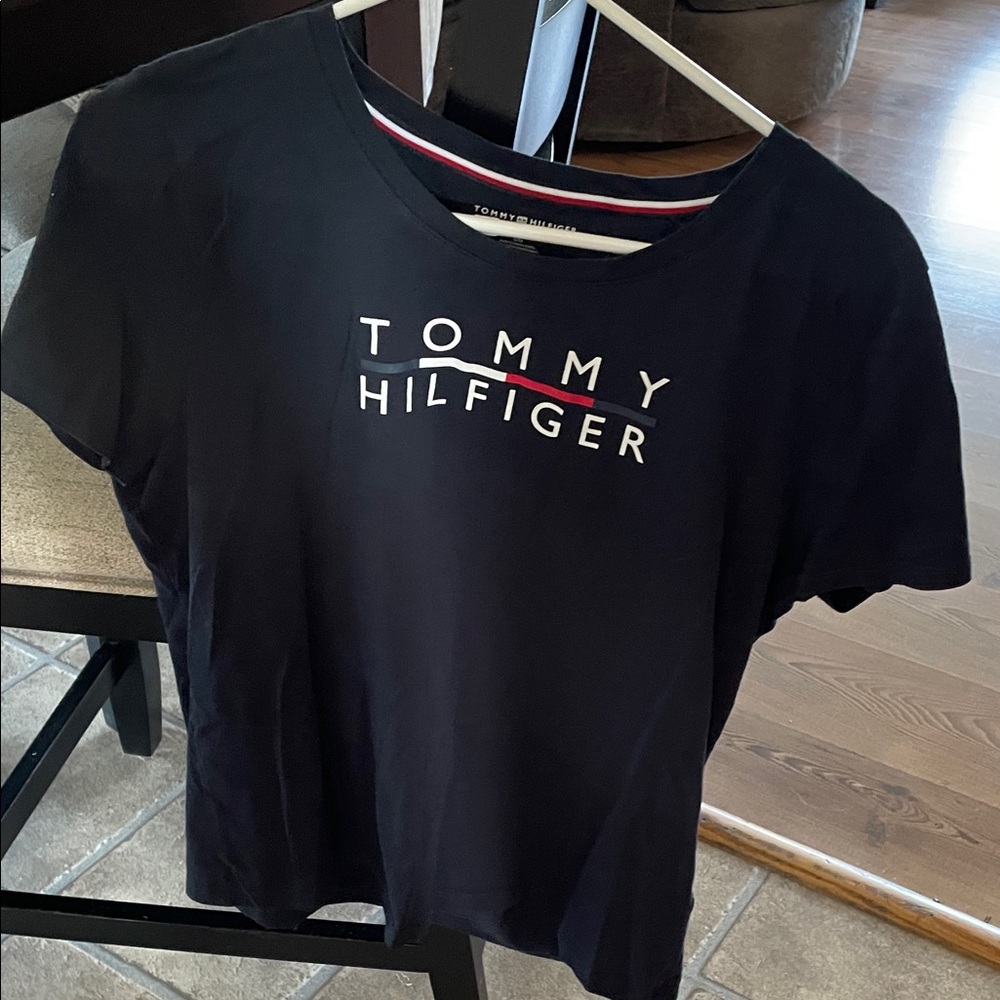 Tommy Hilfiger Women's Navy Tee